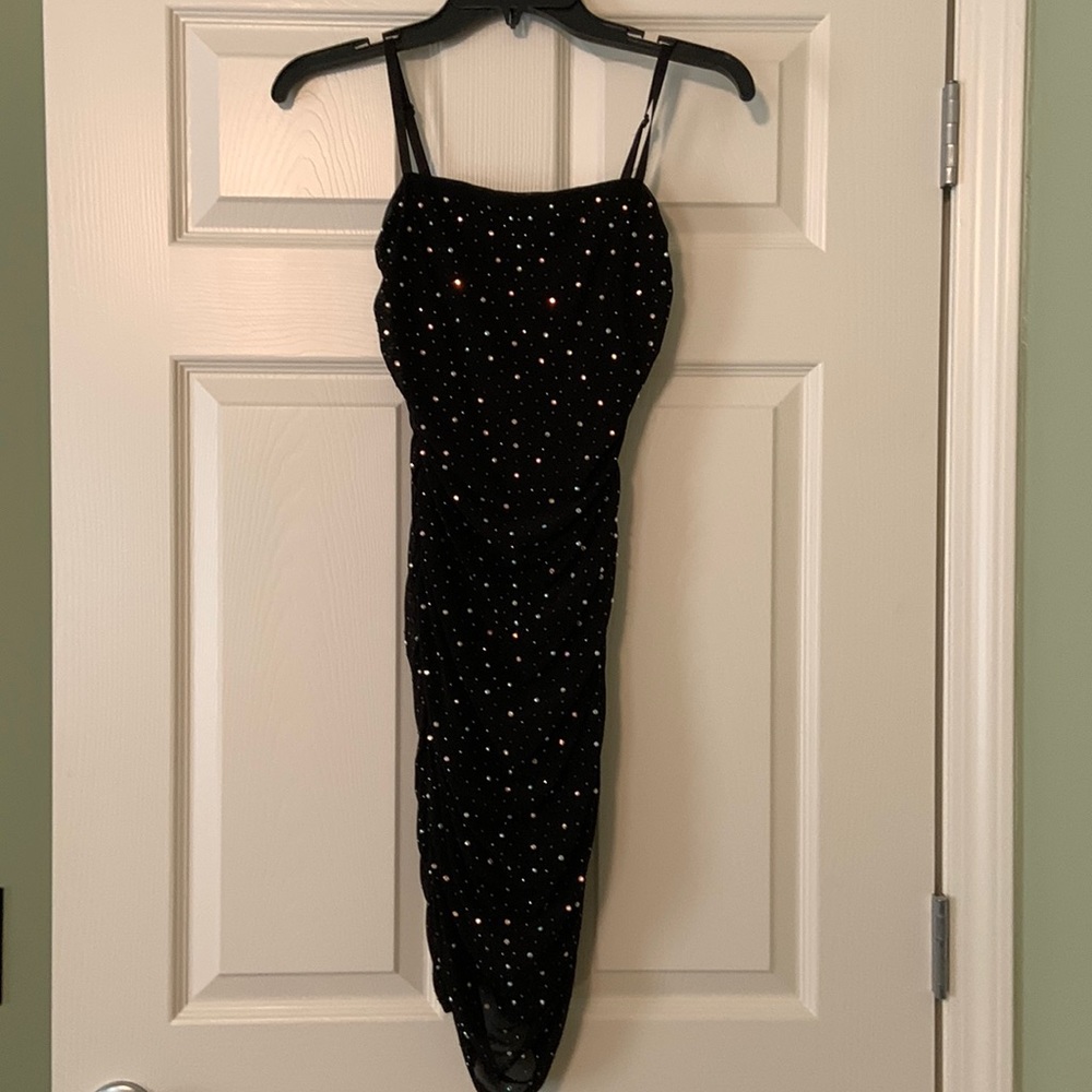 Black mini party dress w/iridescence sequins